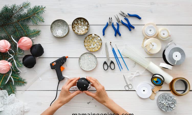 Decoración navideña con materiales reciclados